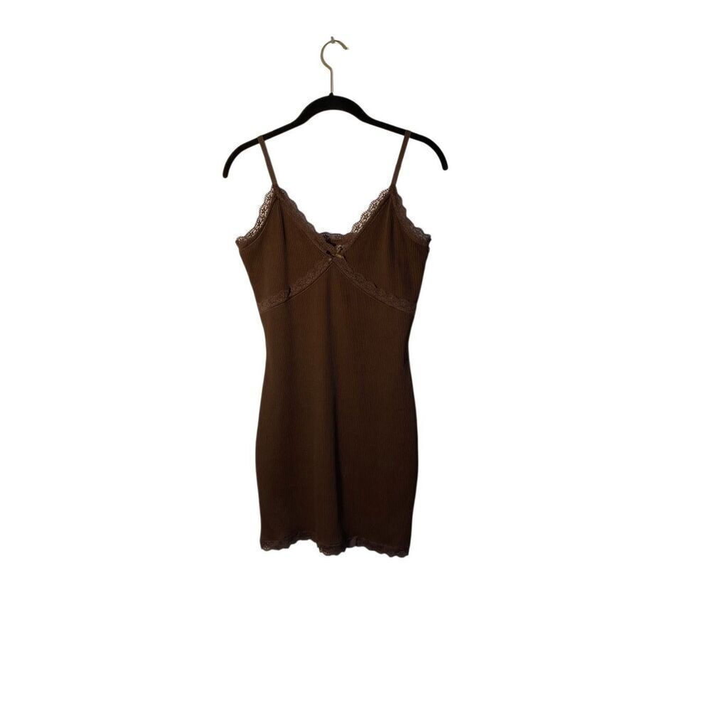 H&M divided women’s brown lace trimmed ribbed body con Slip dress M